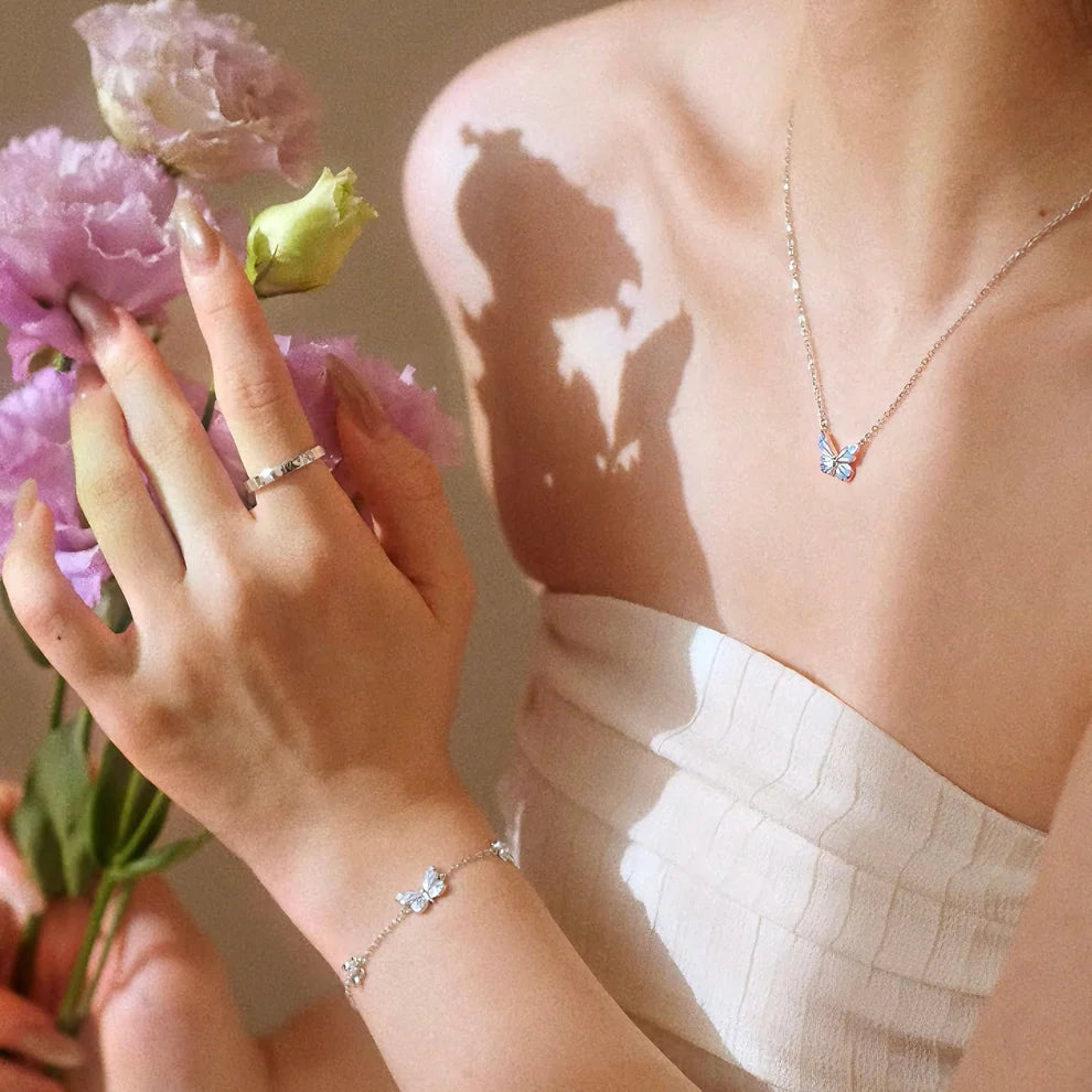 Orarim バタフライネックレス